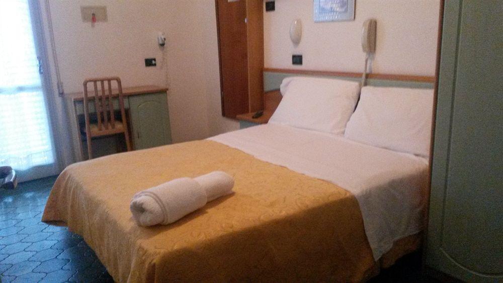 Hotel Orchidea Cesenatico Esterno foto