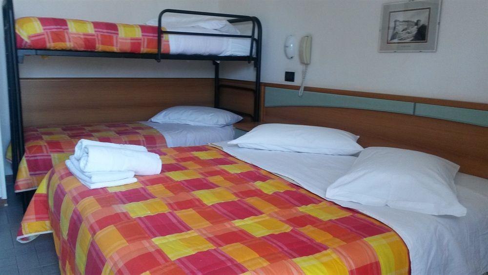 Hotel Orchidea Cesenatico Esterno foto