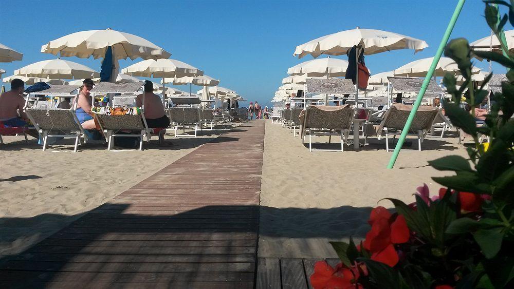 Hotel Orchidea Cesenatico Esterno foto