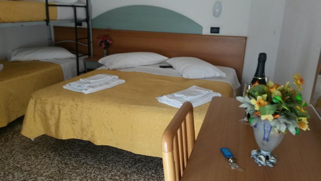 Hotel Orchidea Cesenatico Esterno foto