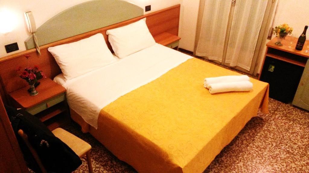 Hotel Orchidea Cesenatico Esterno foto